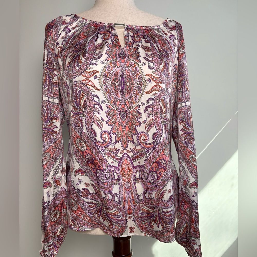 White House Black Market keyhole long sleeve paisley blouse M pink and purple